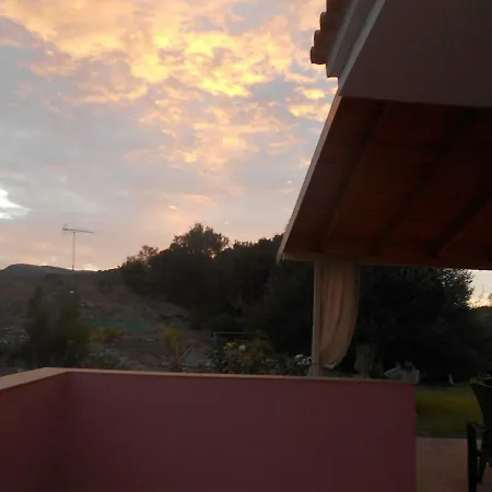 Holiday home Myrto's House Vouniatades